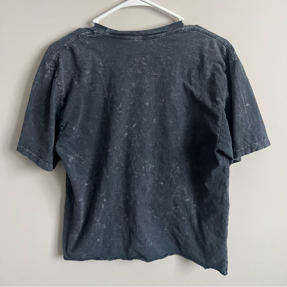 Cropped Graphic Butterfly T-Shirt, Women’s Size Medium - Picture 3 of 3